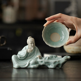 Ru kiln tea saint Lu Yu tea drain all-ceramic integrated tea filter household ceramic tea filter creative tea pet tea ceremony accessories