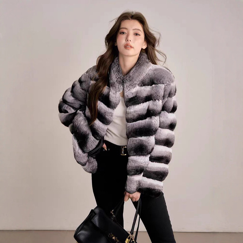 Fashionable Totoro Imitation Rabbit Fur Coat for Women, Short Style, 2025 New Model, Elegant Striped Color-Blocking Fur Coat for Women Fashionable Totoro Imitation Rabbit Fur Coat for Women, Short Style, 2025 New Model, Elegant Striped Color-Blocking Fur Coat for Women