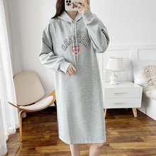 哺乳期孕妇装春秋辣妈款哺乳连衣裙外出喂奶长袖T恤裙连帽纯棉女