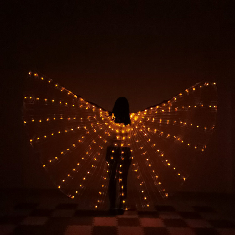 Halloween LED iluminado alas grandes alas 360 grados colorido adulto baile del vientre espectáculo de danza capa alas doradas