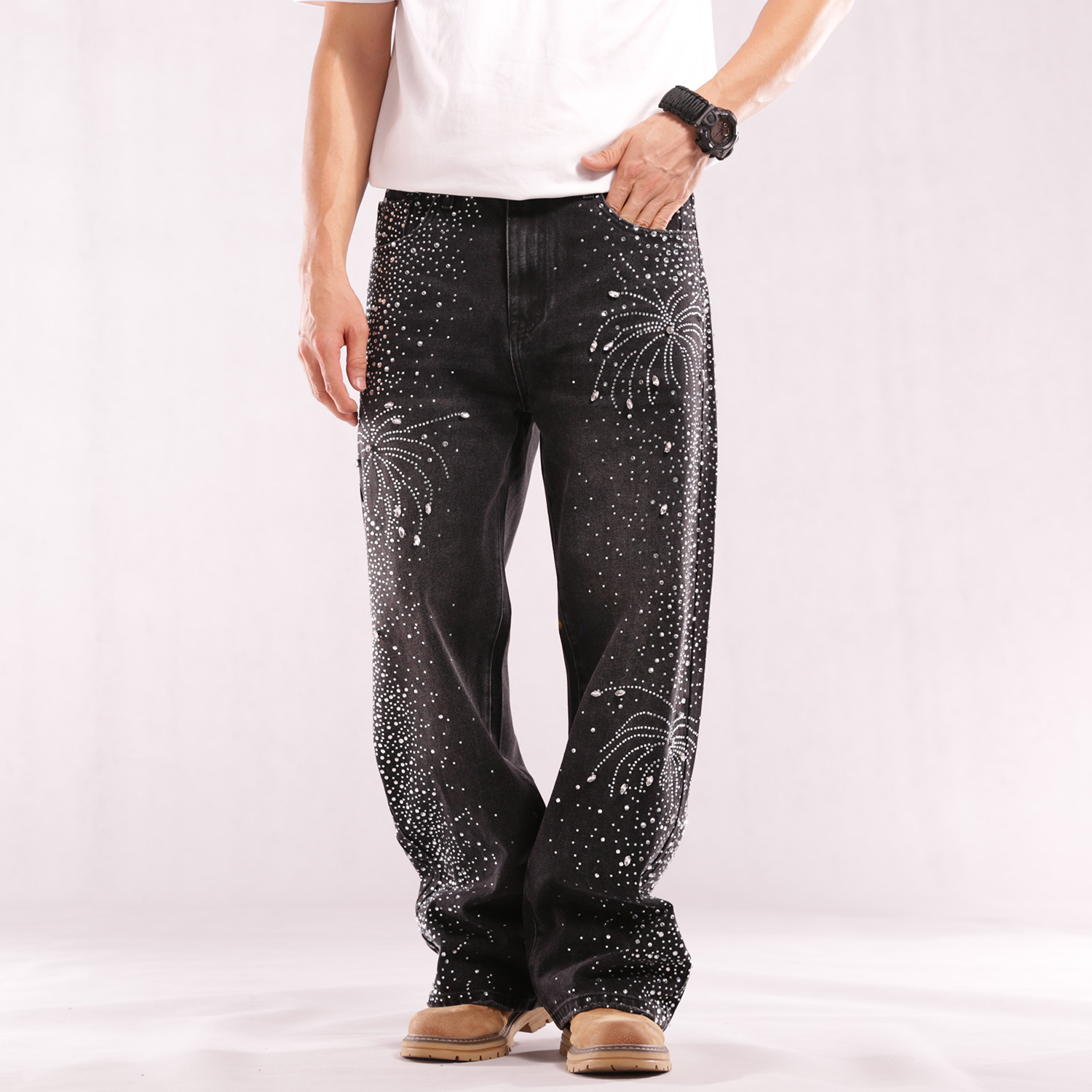 Amazon comercio exterior una agencia de industria pesada caliente de diamantes estrellas vacías de perforación jeans rectos masculinos sueltos AliExpress Europa y América