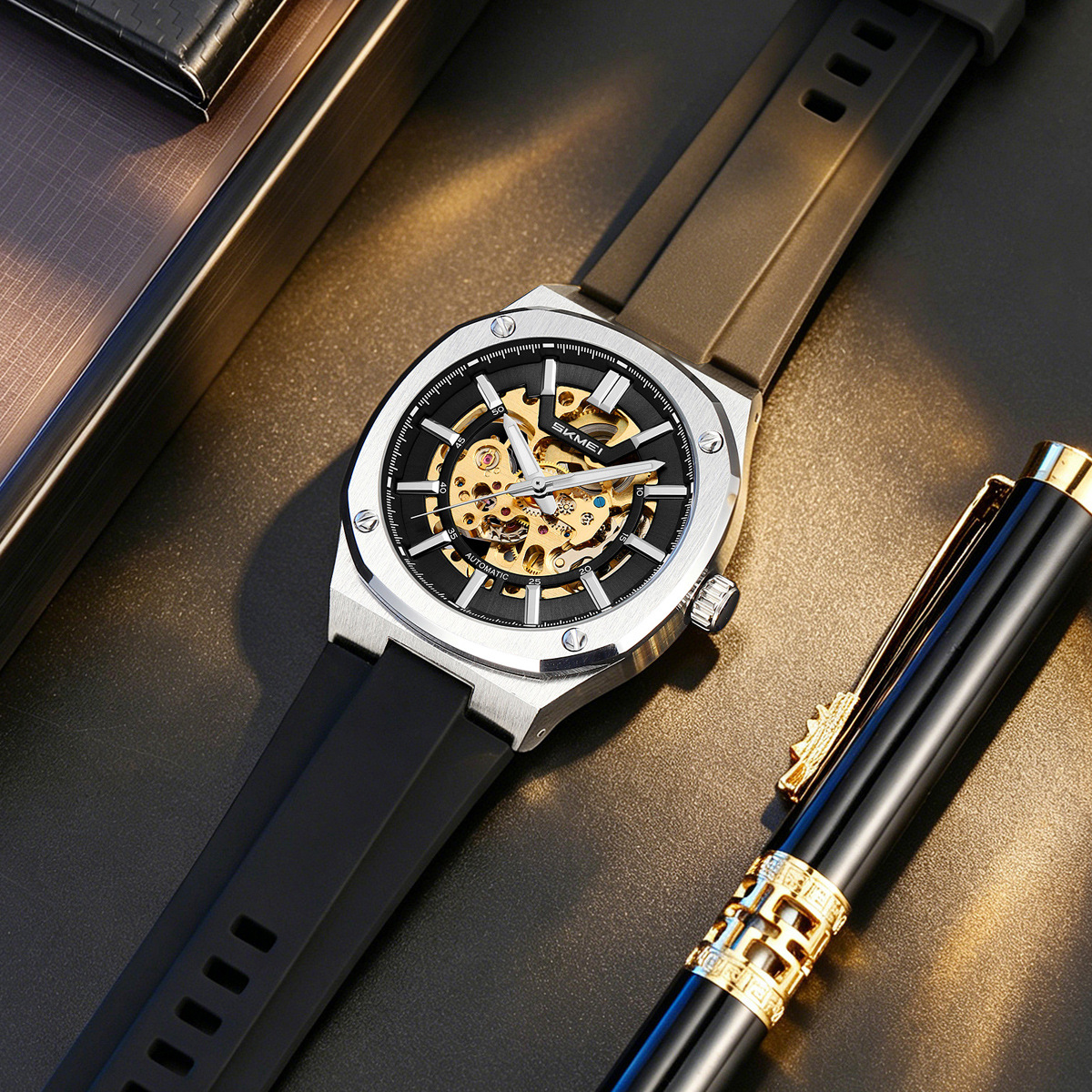 Momento de relojes mecánicos mecánicos automáticos huecos de silicona impermeable correa relojes de hombre comercio exterior personalizado mayorista