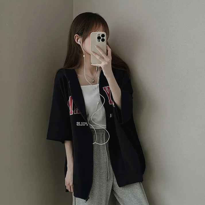 Cross-border wholesale short-sleeved black sweater women's 2023 spring and summer Korean sports loose hoodie zipper cardigan niche