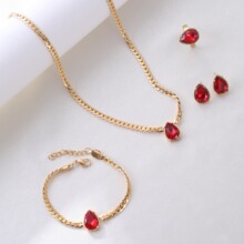 �羳��ó������Ʒ��װ�������ں�ˮ���α�ʯ�����Ѹ�18K������װ