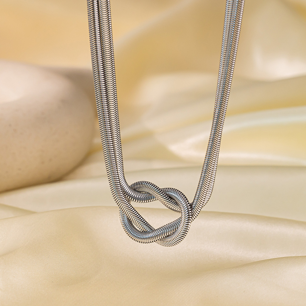 Pulsera de Acero de Titanio de Dongguan, Estilo Europeo y Americano, Diseño de Doble Cadena con Cuchillas, Exagerada, Hip-Hop, para Otoño e Invierno, No se Destiñe, para Mujer