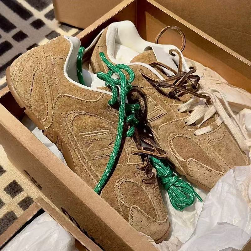 25 New Amiu Co-Branded 530 German Training Shoes for Women Genuine Leather Retro Lace-Up Breathable Casual Couple Sports Forrest Gump Shoes