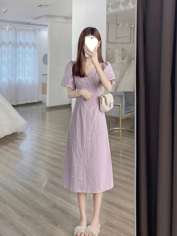 Summer 2023 New Style Gentle French Style Waistline Bubble Sleeve V-Neck dress Goddess Style Slim Elegant Long Dress