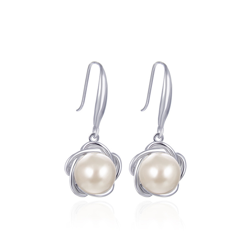 Estilo coreano elegante Super Flor de hadas gancho del oído S925 plata esterlina flor fresca con incrustaciones de perlas de agua dulce pendientes para las mujeres