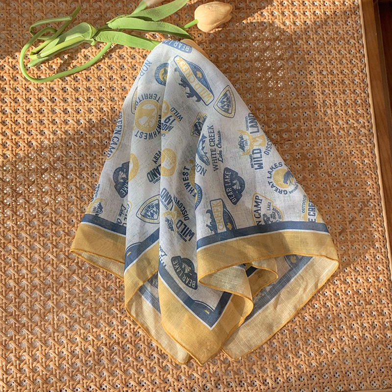 Buñuelo cuadrado de seda de alta sensación primavera y otoño flores cortas lindas dulces buñuelos pastorales buñuelos de collar buñuelos de pañuelo de bolsa de banda flotante