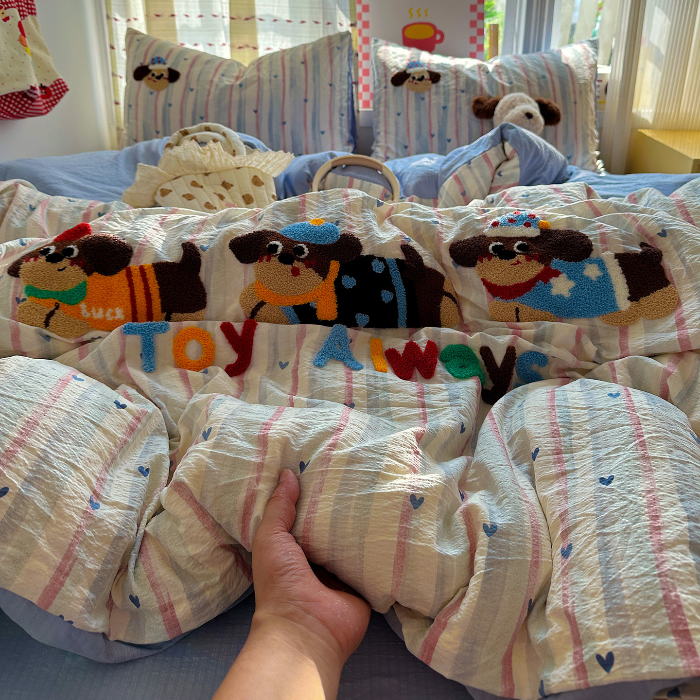 Madre y bebé clase A toallas de dormir desnudas bordadas de algodón puro cuatro piezas de cama sábanas super suaves cubierta cama dormitorio Kasa tres cuatro piezas de conjunto