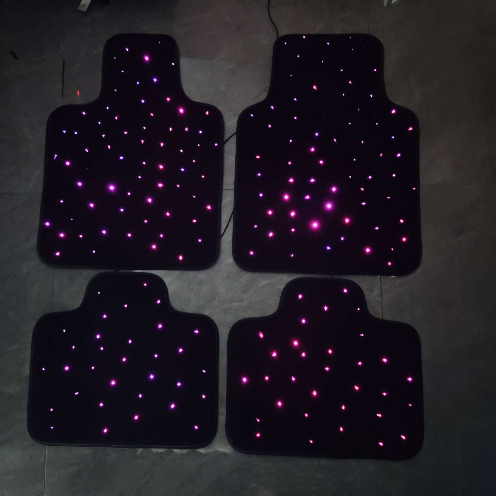 Cross-border supply LED starlight car floor mats with multi-color flashing ambient lighting, APP-adjustable lighting, luminous car floor mats