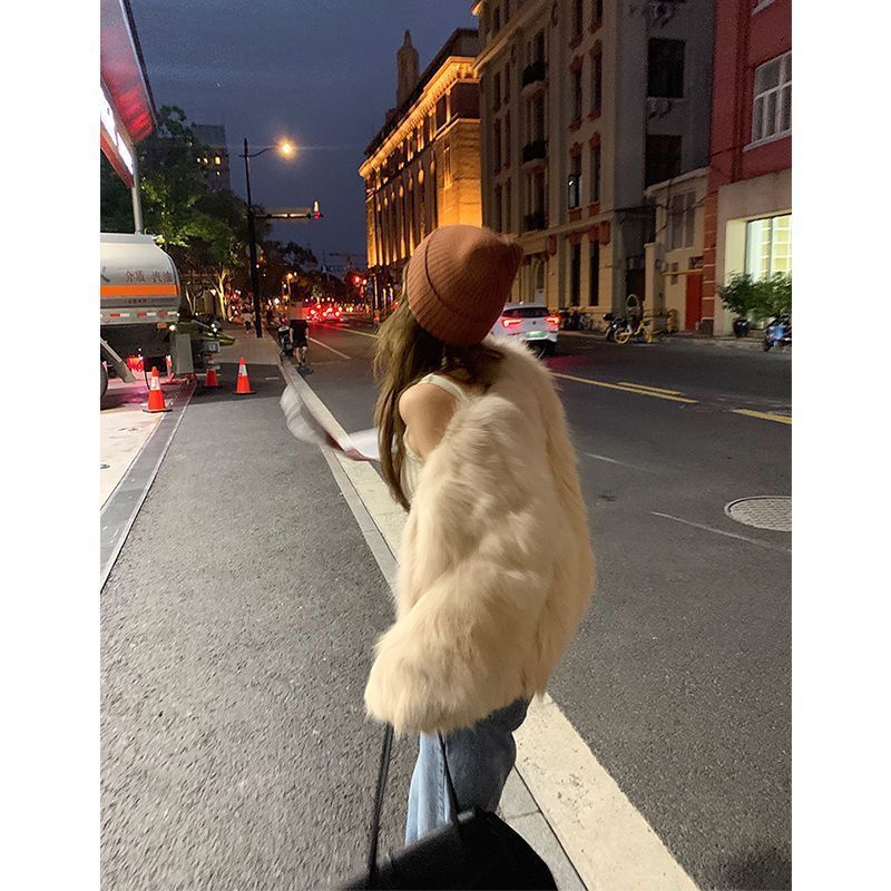 New autumn and winter styles: faux fox fur, trendy, youthful Korean-style faux fur jacket, short winter top, short faux fur coat New autumn and winter styles: faux fox fur, trendy, youthful Korean-style faux fur jacket, short winter top, short faux fur coat