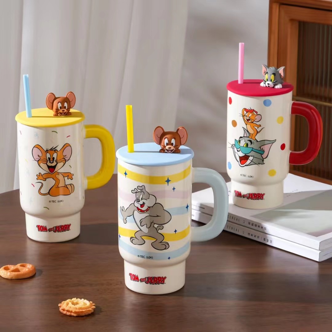 Gatos y ratones de gran capacidad con tazas de tapa de copas de paja tazas de cerámica caseras tazas de café regalos para mujeres