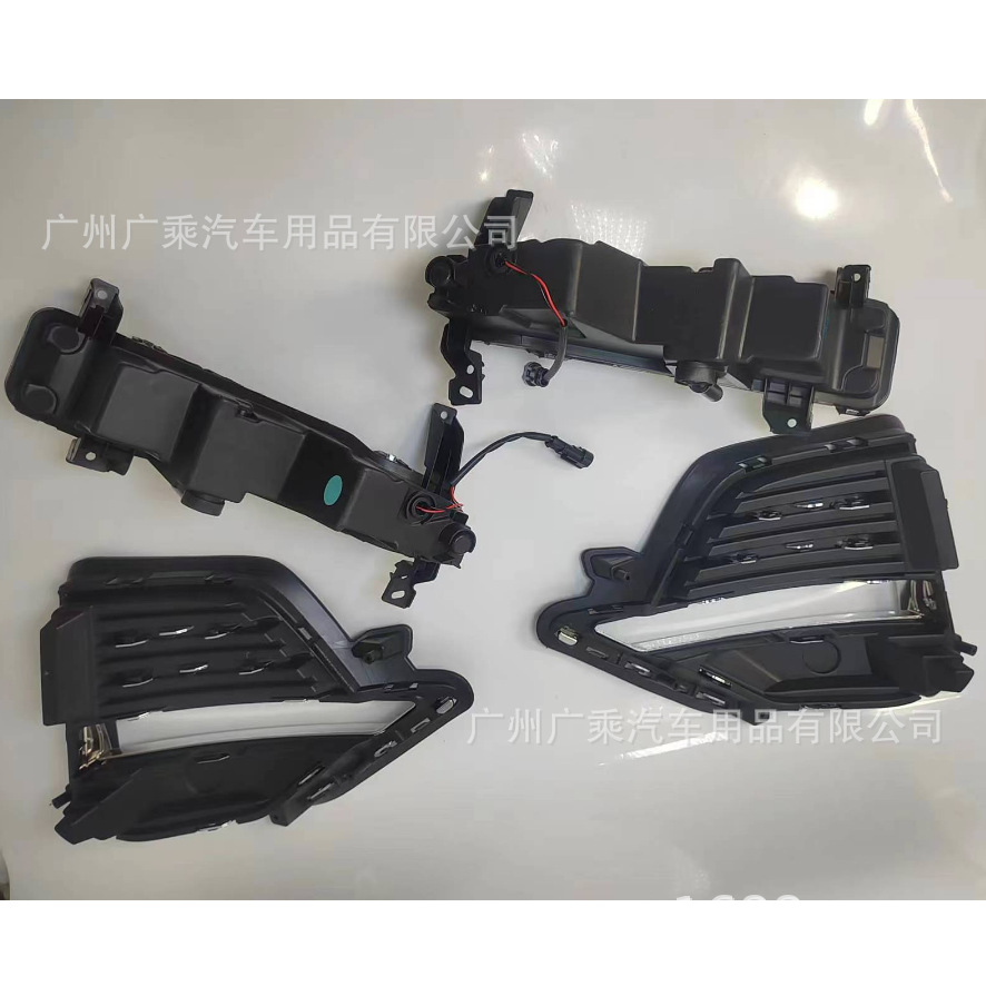 Adecuado para 21-22 años Chery Tiger 8 PLUS Luz de circulación diurna [recta]