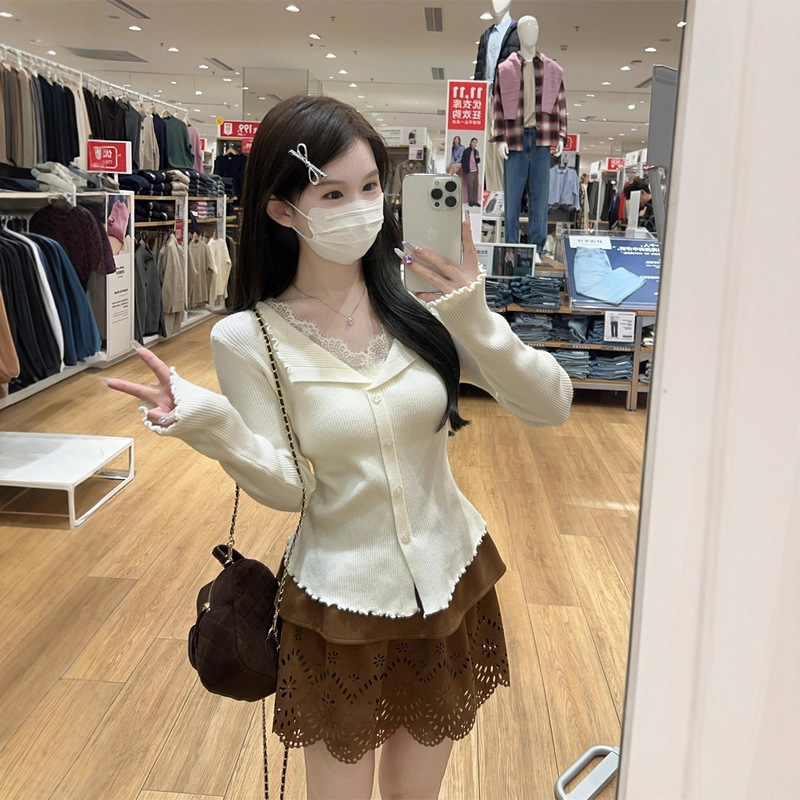 Andi Velvet Lace Splicing Knitted Cardigan for Women in Autum Korean Style New Waist Slimming Look Single-Breasted Top