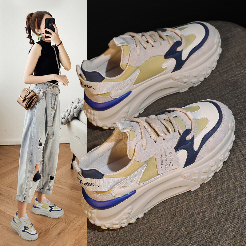 Kleine weiße Schuhe mit dicken Sohlen für Damen im Frühjahr 2023, neue Studenten-All-Match-Casual-Sport-Papa-Schuhe, farblich passende Forrest Gump-Schuhe_voghion.com