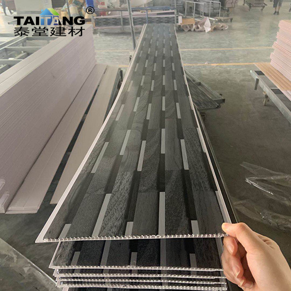 Los fabricantes exportan directamente a África, América del Sur y otros mercados, techos de refuerzo de PVC