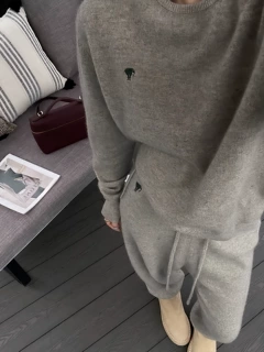 圆领小象刺绣羊毛针织打底衫阔腿裤两件套时尚洋气软糯羊绒套装潮