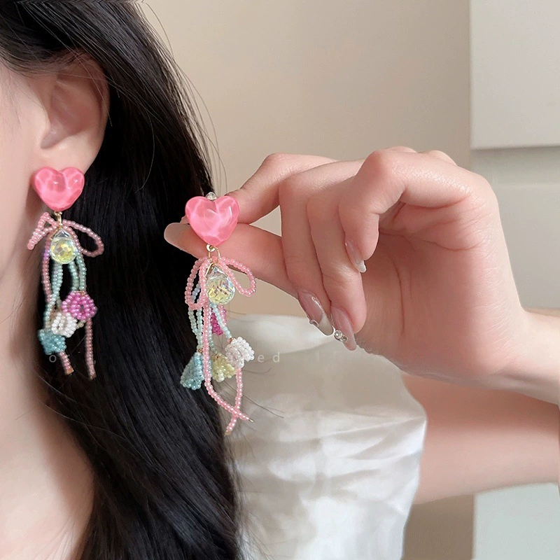 Earrings with tassels, flowered