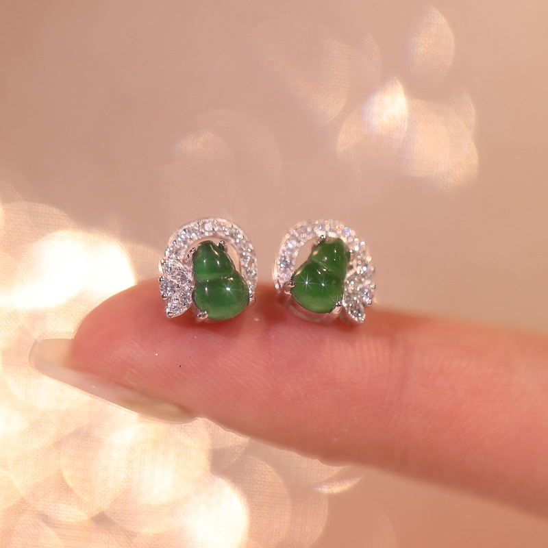 Nuevo estilo retro chino Pendientes de calabaza Fulu plata esterlina s925 con incrustaciones de plata natural material peligroso jade de una pieza al por mayor
