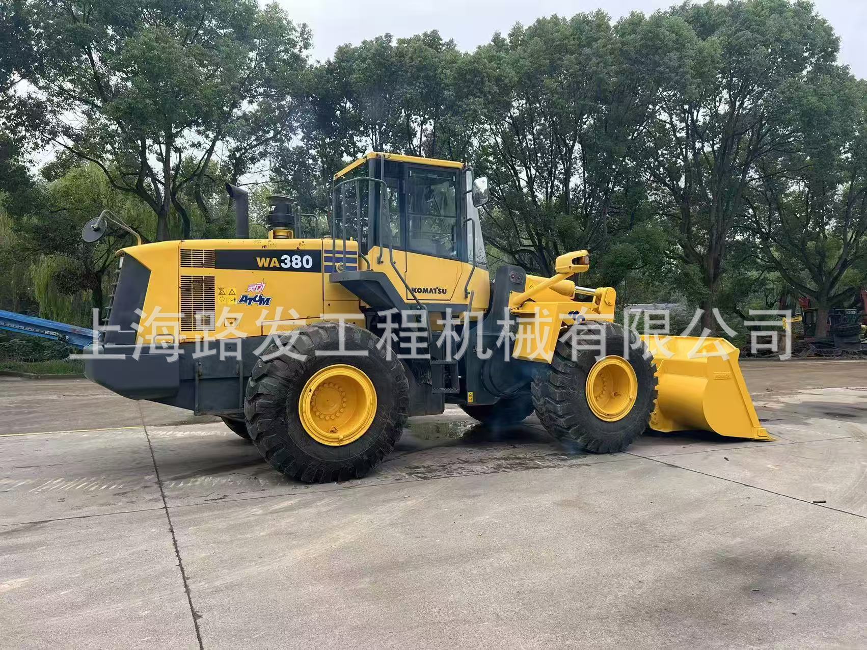 Venta de una cargadora importada.WA470-3 pequeña máquina de carga de pincha