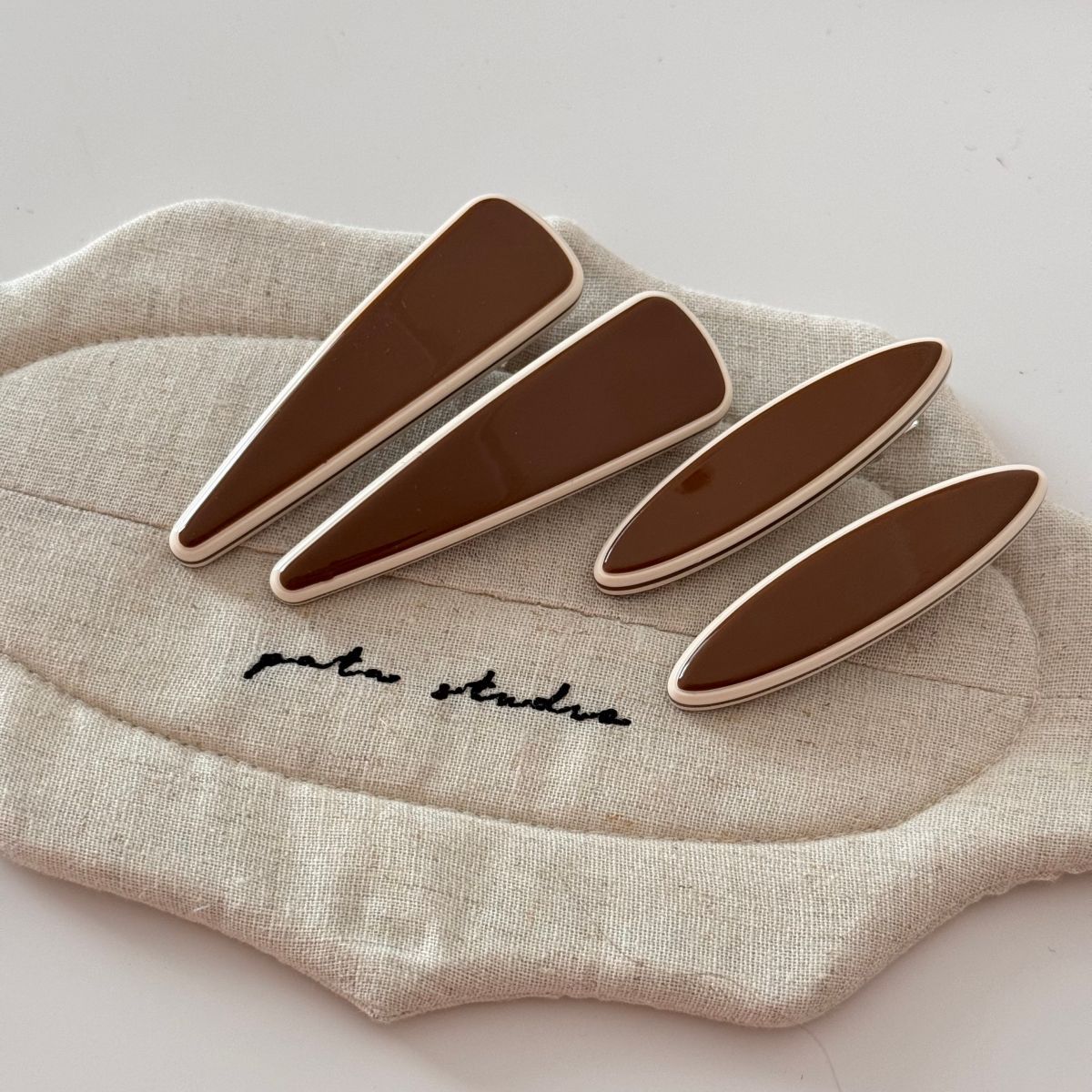 12g Weight Hair Clip Hair Accessories Type 1 Piece Quantity Alloy, Acetic acid sheets Material Triangle, Oval Pattern Women's Gender Coffee, Black Color Women's Side Hair Clip With Tassel Alloy Hair Clip Oval Duckbill Shape Hair Accessory Hair Clip 7