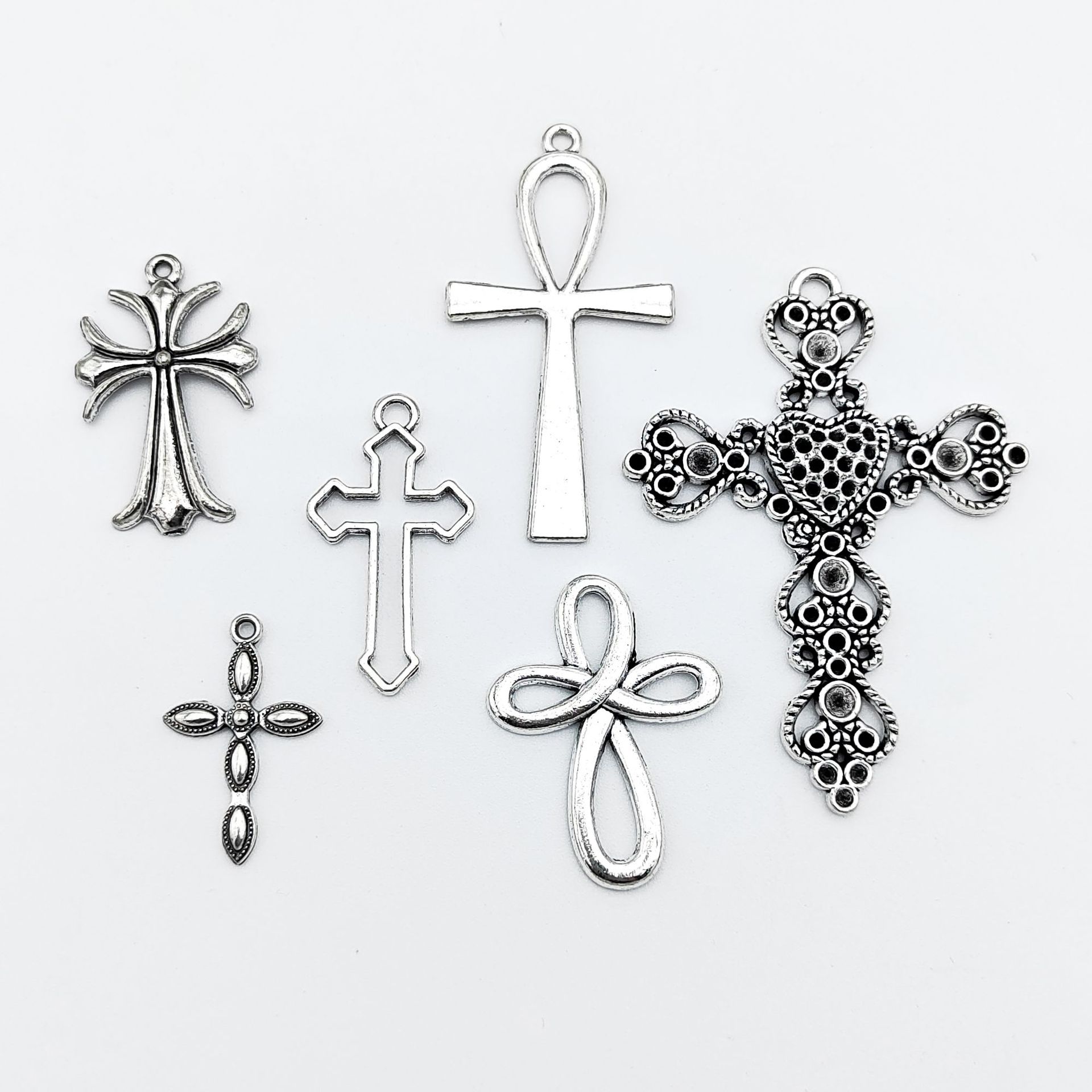 Alloy Material Cross Pattern 10 PCS/Package Alloy Cross Pendant