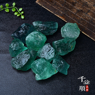 Wholesale natural green fluorite raw stone gravel expanding incense stone aromatherapy stone crystal for home office ornaments
