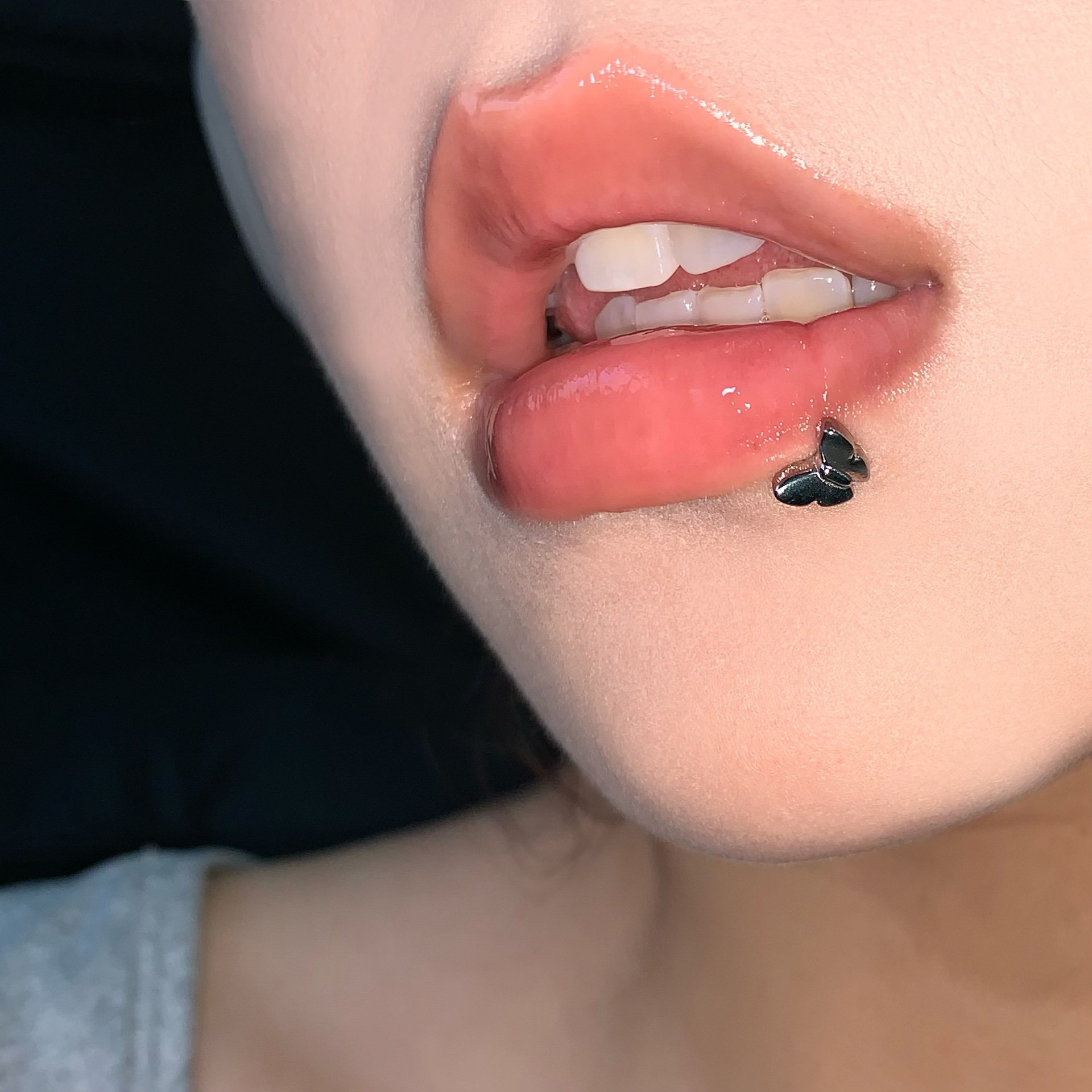 Pointed titanium steel lip stud product view