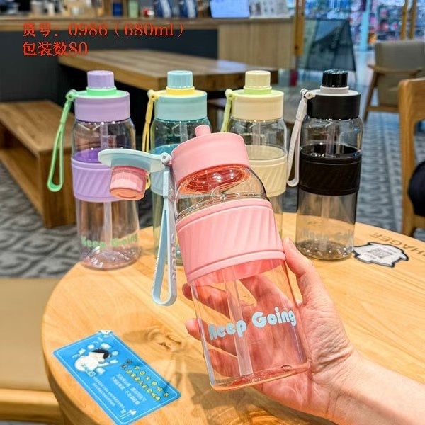 Tianyi nueva taza de paja portátil taza de niñas taza de agua de gran capacidad para estudiantes varones y estudiantes deportivos hervidor de plástico
