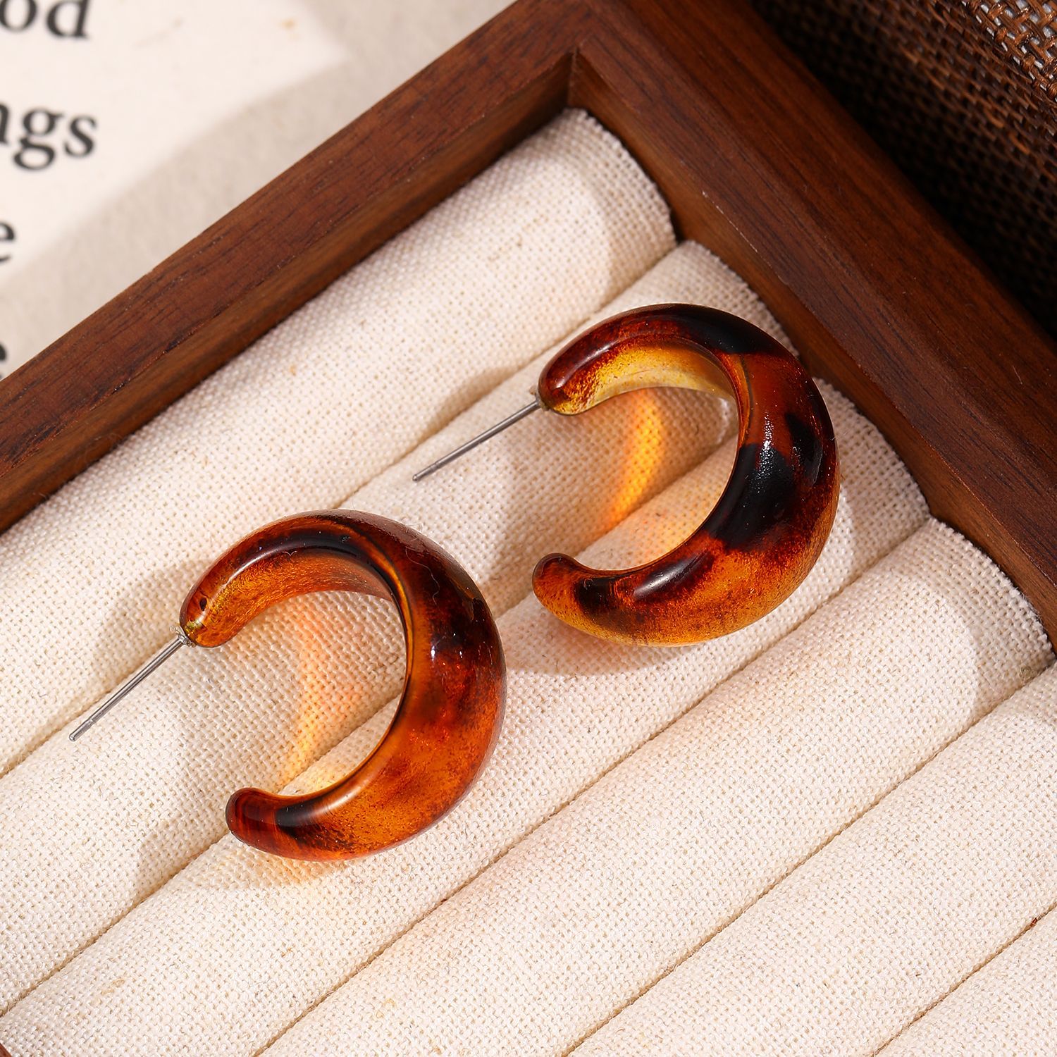 C Shape, Geometric, Leopard Pattern 1 Pair Vintage Style Classic Style C Shape Geometric Leopard Plating Arylic Resin Ear Studs