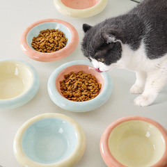 ブツブツ猫の碗の陶磁器の手描きのペットの食器の猫の食糧のたらいは水をひっくり返すことを防ぎます。
