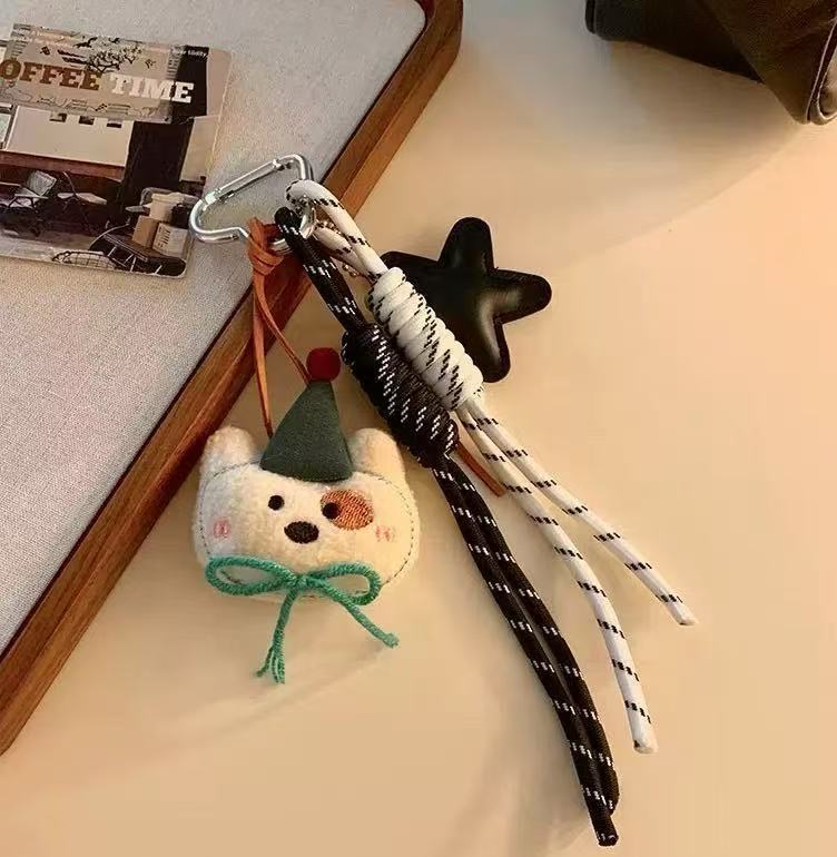 Adorable oso de peluche colgante ~ Miu cuerdas de montaña cuerdas de mano dibujos animados muñecas bolsos colgantes llaves de automóviles moda