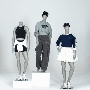 ���b���\��ģ��չʾ�ܵ���Ů�b��̨����Nike��ģ�ؼ���ȫ����