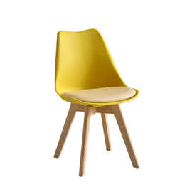 北欧椅厂家直供休闲郁金咖啡厅椅简约餐桌椅组合培训皮革木脚椅子
