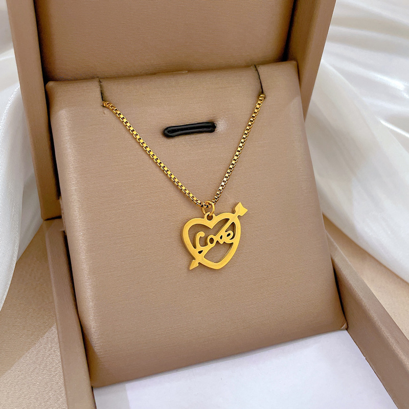Fashion Letter Heart Shape Titanium Steel Pendant Necklace 1 Piece display picture 4