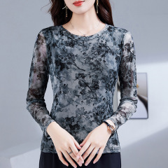 春と秋のファッションママプリントカジュアルTシャツ年齢軽減長袖スタイルトップ中年女性多用途ボトリングシャツ