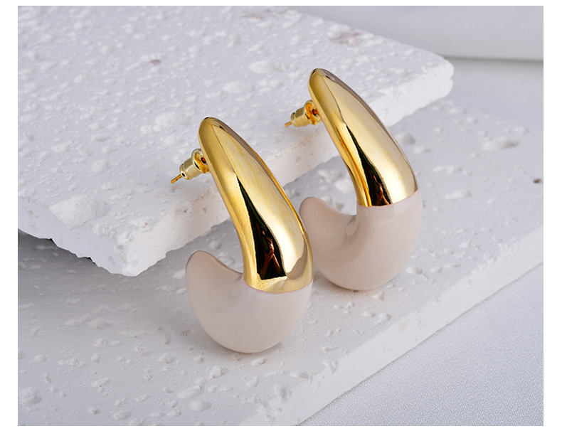 1 Pair Quantity 1 Pair Simple Style C Shape Enamel Copper 22K Gold Plated Ear Studs