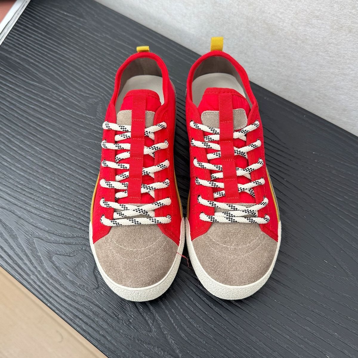Retro Satin Soft Sole Casual Sneakers For Women 2026 Spring New Round Toe Lace-Up Color Block Versatile Fashionable_vogvips.com