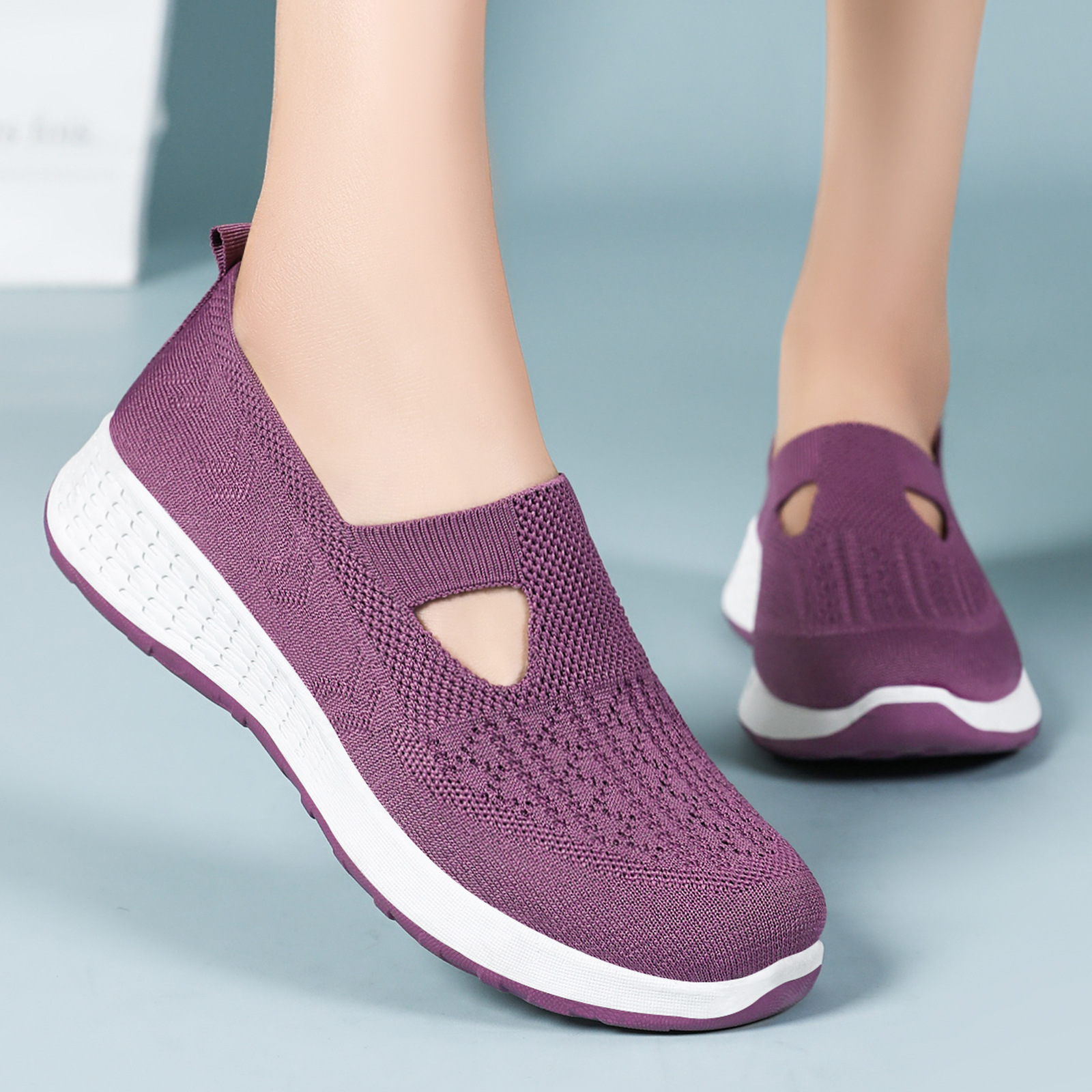 Zapatos de primavera ligeros zapatos de madres zapatos transfronterizos de mujer zapatos transpirables zapatos casuales de tela voladora un pie zapatos de calzado