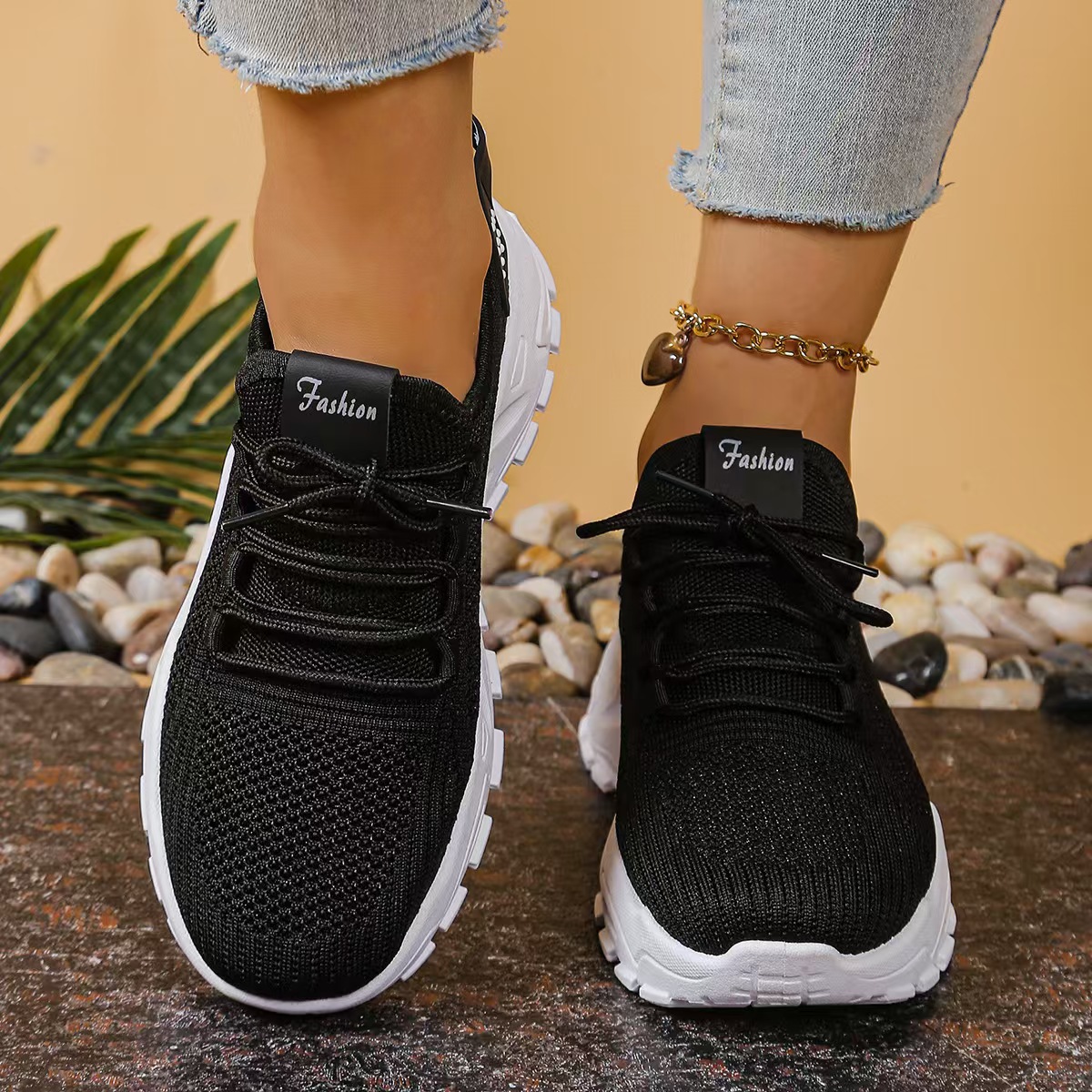 Zapatos mujer estilo caliente zapatos de verano zapatos de mujer red deportiva de todo fósforo zapatos individuales zapatos de mujer de comercio exterior malla voladora transfronteriza moda y transpirable image 4