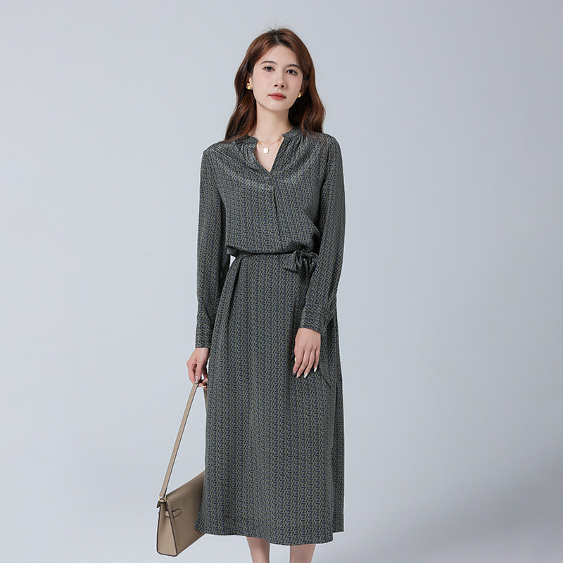 2025 Spring and Autumn New Printed Silk Dress Women's Commuting Long Sleeve Mulberry Silk Skirt Long Tall Women's Clothing 2025 Spring and Autumn New Printed Silk Dress Women's Commuting Long Sleeve Mulberry Silk Skirt Long Tall Women's Clothing