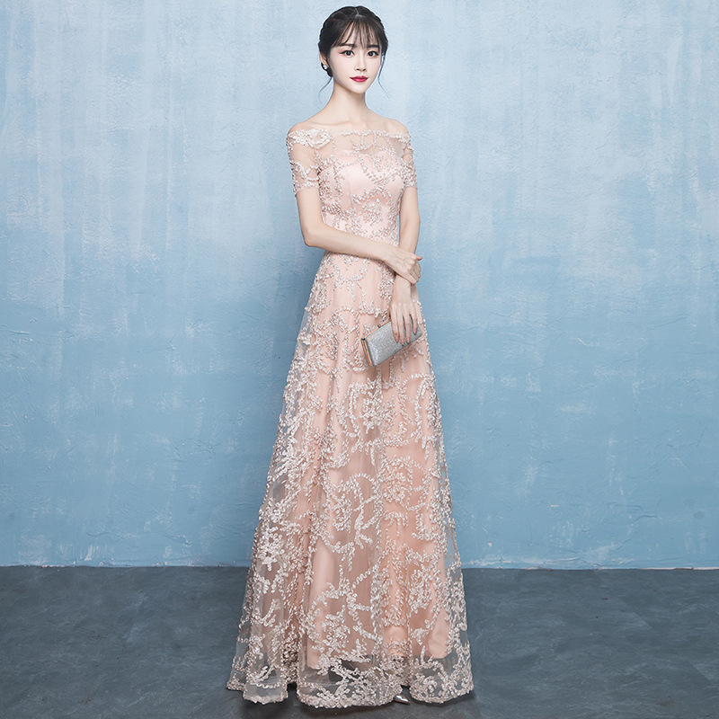 Elegant fitted long evening dress