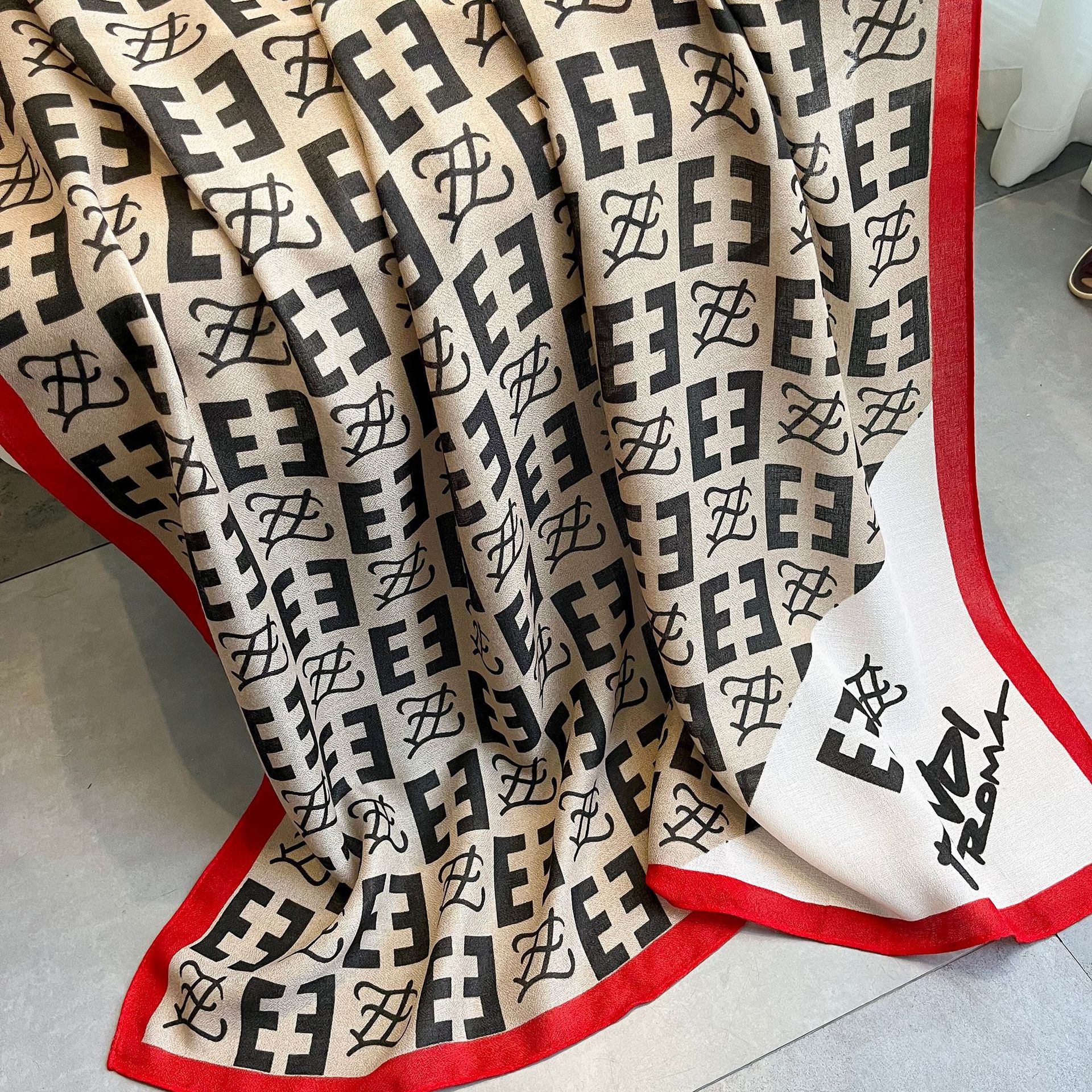 2024 Άνοιξη και Φθινόπωρο Νέο Κορεάτικο Σάλι με Γραμματοσειρά από Βαμβάκι και Λινό Γυναικείο Πολυχρηστικό Σάλι με Λαιμό και Αντηλιακό Κασκόλ Παραλίας_voghion.com