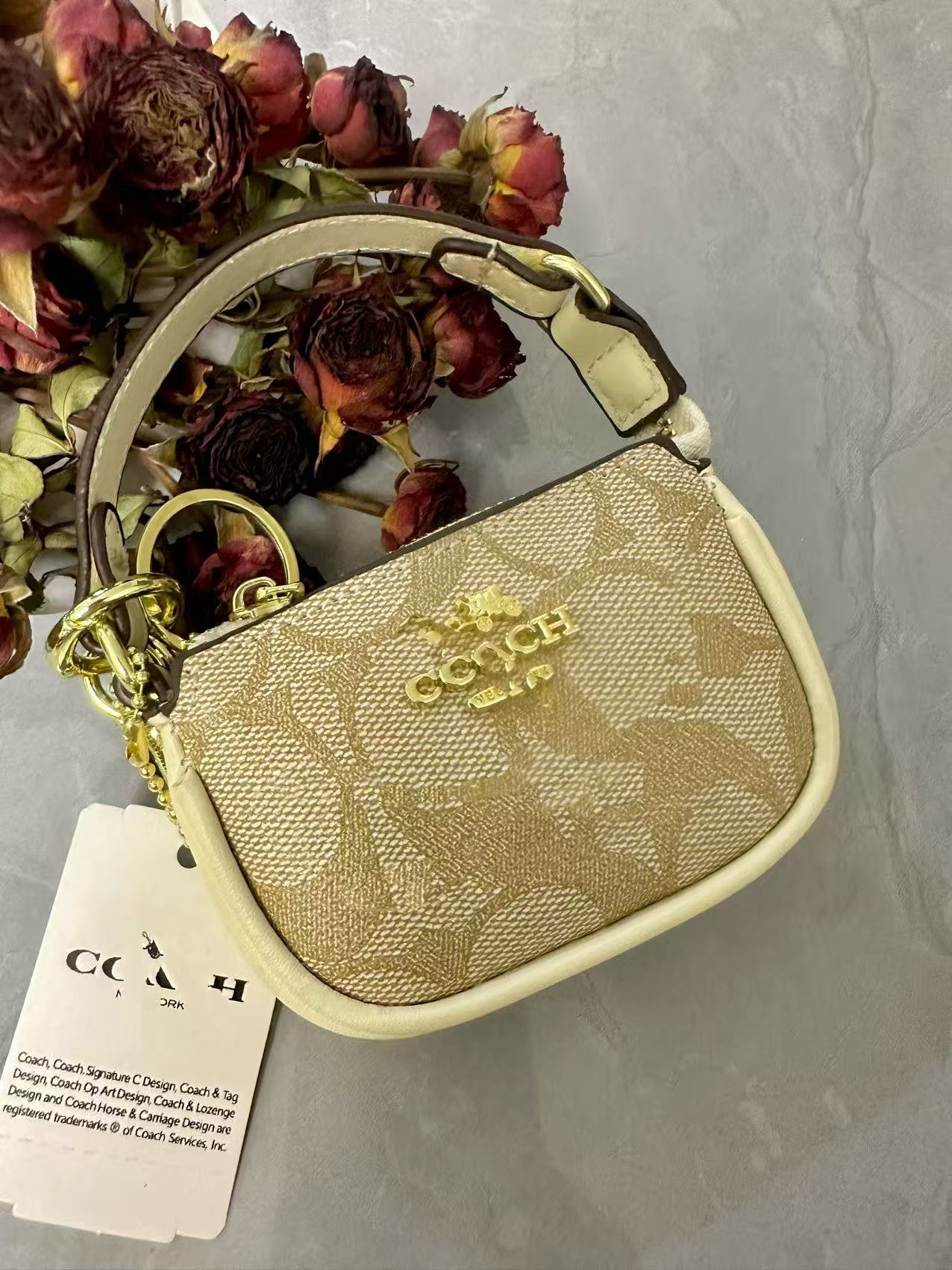 C Home Card Bag Ladies Llavero Monedero 2025 Nuevo estilo Kou Home Foreign Trade Retro Impreso Bolsa de identificación Colgante