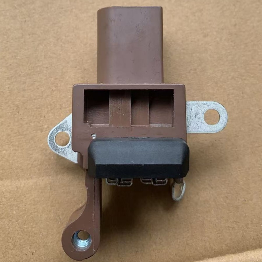 Directly supplied by the manufacturer, car generator electronic regulator IFX7850 47700-1T06 car electronic regulator