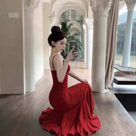 甜辣妹战袍红色吊带连衣裙生日新款气质拼接蕾丝收腰长裙鱼尾裙子