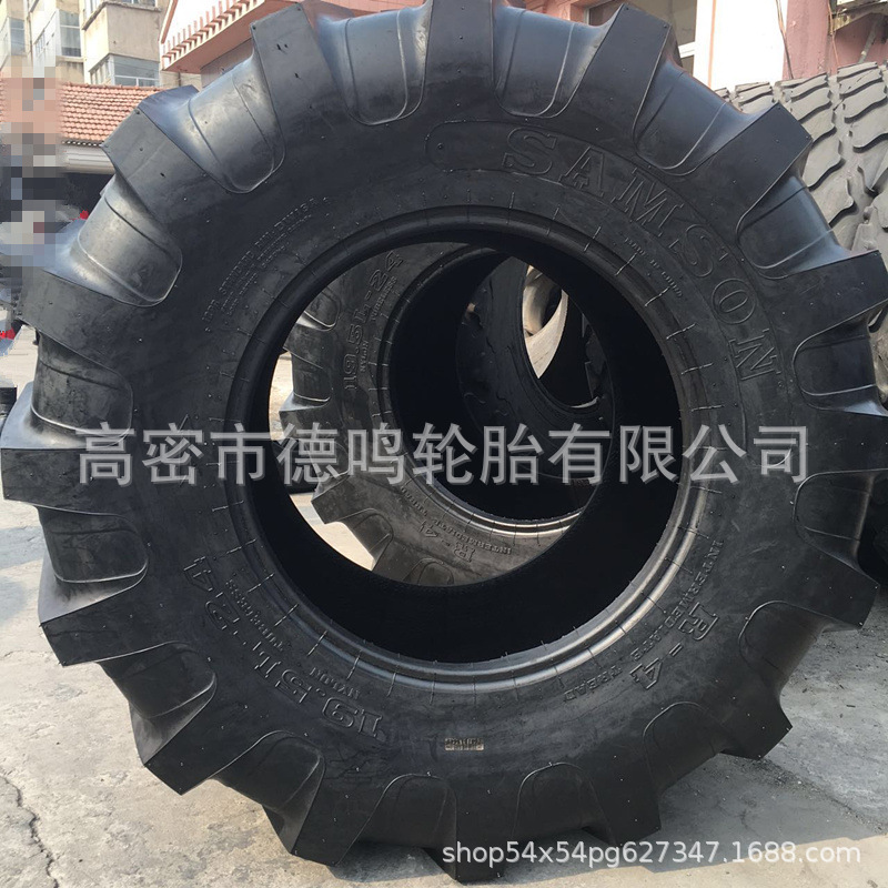 Suministro de fábrica maquinaria industrial neumático 19,5 L-24 de dos cabezas neumático ocupado 17.5L-24