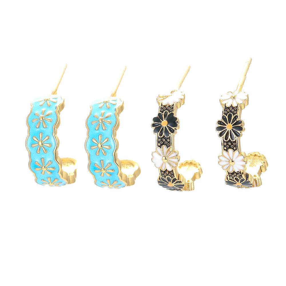 Nihaojewelry Korean Style Small Daisy Flower Earrings Wholesale Jewelry display picture 1