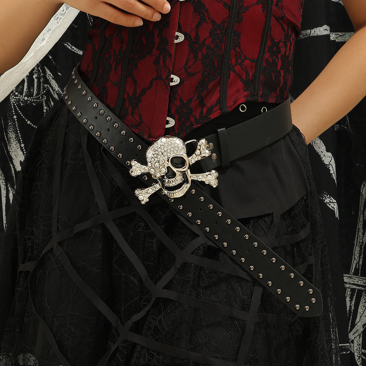 168g Weight Rhinestones Inlay Material Belt Classification 1 Piece Quantity Party, Street Occasion Alloy Material Halloween Festival Skull Pattern Unisex Gender Inlay Design Punk Style Rose Red, Blue, Black Color Punk Skull Alloy Inlay Rhinestones Unisex Leather Belts 无